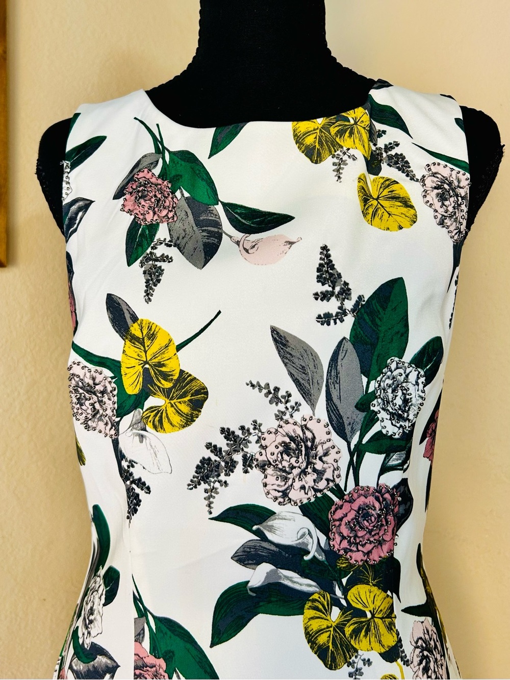 H&M Floral Sleeveless Sheath Dress White Pink Green Size 8 Cutout Back